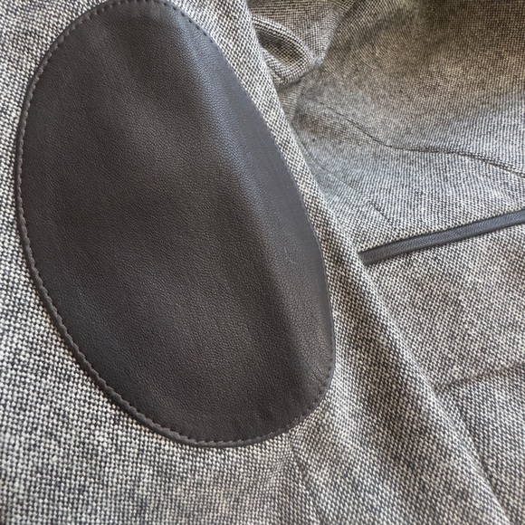 Alice + Olivia grey tweed blazer with black leather trims Size 4 - Picture 6 of 6